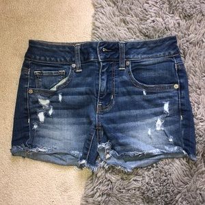 american eagle slightly ripped shorts sz 4